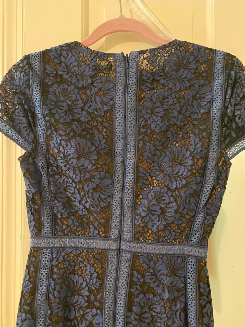 BCBGMaxAzria Navy Blue Lace Maxi Dress with Cap Sleeves - Picture 12 of 15